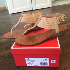 Coach India Wedge Sandal Size 7.5